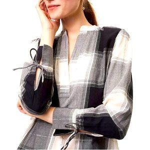 Loft Black & White Plaid With Silver Threading Tie Cuff Split Neck Tunic   Sz XL